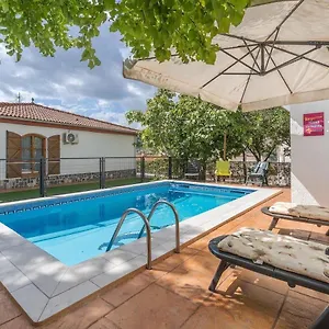 Vistablanca - Construida En Sola Planta Con Bonitas Vistas - Piscina Privada Y Clima Agradable Junto A La Capital Cenes De La Vega
